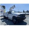 Image 8 : 0G --  2002 FORD F-550 SUPER DUTY BUCKET TRUCK WHITE 36,917 KMS
