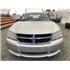 Image 6 : A9 --  2009 DODGE AVENGER SXT SILVER 233404 KMS