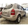 Image 14 : A11 --  2006 HYUNDAI TUCSON SILVER 307855 KMS