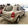 Image 15 : A11 --  2006 HYUNDAI TUCSON SILVER 307855 KMS
