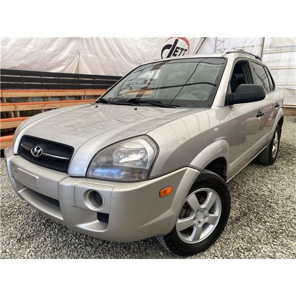 A11 --  2006 HYUNDAI TUCSON SILVER 307855 KMS