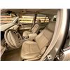 Image 51 : A12D --  1999 MERCEDES E320 GOLD 179603 KMS