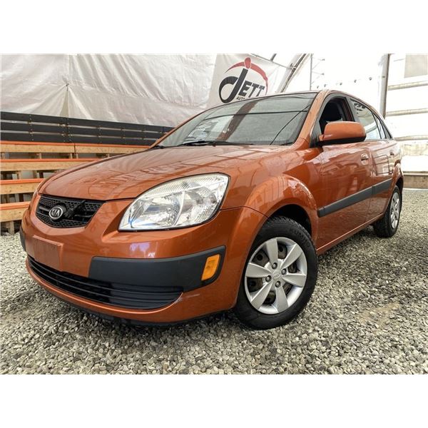 A12F --  2008 KIA RIO 5 SX ORANGE 207780 KMS