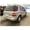 Image 15 : A12H --  2002 MERCEDES ML 320 SILVER 271,527 KMS