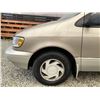Image 27 : A12M --  2000 TOYOTA SIENNA GOLD 212077 KMS