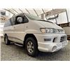 Image 2 : C6D --  2005 MITSUBISHI DELICA WHITE 142799 KMS