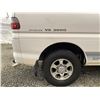 Image 34 : C6D --  2005 MITSUBISHI DELICA WHITE 142799 KMS