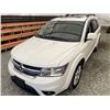 Image 4 : D5 --  2012 DODGE JOURNEY WHITE 176679 KMS
