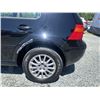 Image 25 : E4 --  2005 VW GOLF BLACK 245540 KMS