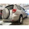 Image 14 : A10 --  2007 TOYOTA RAV 4 SILVER 217690 KMS "NO RESERVE"