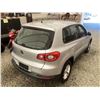 Image 16 : B5 --  2010 VOLKSWAGEN TIGUAN SILVER 141344 KMS