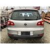 Image 18 : B5 --  2010 VOLKSWAGEN TIGUAN SILVER 141344 KMS