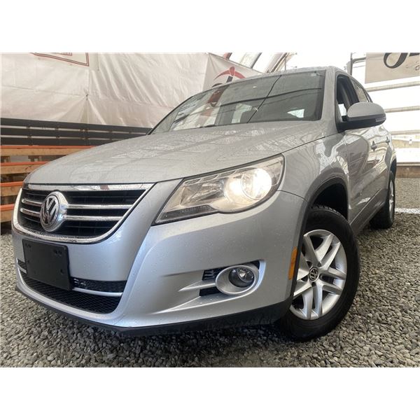 B5 --  2010 VOLKSWAGEN TIGUAN SILVER 141344 KMS