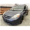 Image 3 : A12K --  2008 TOYOTA SIENNA CE GREY 344127 KMS