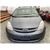 Image 6 : A12K --  2008 TOYOTA SIENNA CE GREY 344127 KMS