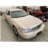 Image 10 : A1 --  2003 LINCOLN TOWN CAR WHITE 170191 KMS "NO RESERVE"