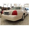 Image 14 : A1 --  2003 LINCOLN TOWN CAR WHITE 170191 KMS "NO RESERVE"