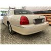 Image 20 : A1 --  2003 LINCOLN TOWN CAR WHITE 170191 KMS "NO RESERVE"