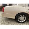Image 31 : A1 --  2003 LINCOLN TOWN CAR WHITE 170191 KMS "NO RESERVE"