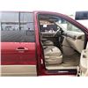 Image 35 : A12S -- 2004 FORD FREESTAR RED 184594 KMS "NO RESERVE"