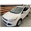 Image 4 : C3 -- 2013 FORD ESCAPE SE WHITE 226199 KMS