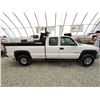 Image 11 : C6S -- 2006 GMC 3500 WHITE 185042 KMS
