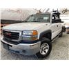 Image 1 : C6S -- 2006 GMC 3500 WHITE 185042 KMS
