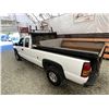 Image 22 : C6S -- 2006 GMC 3500 WHITE 185042 KMS