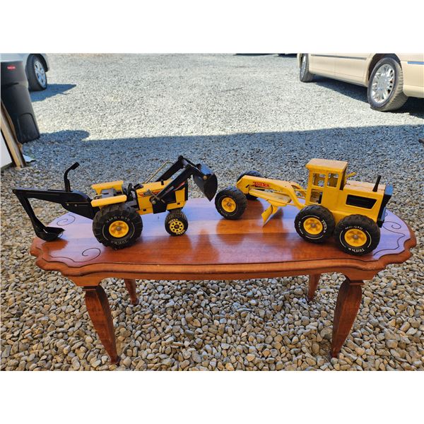 675 - Tonka Trucks, Tractor and Grader.