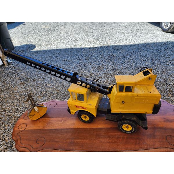 677 - Tonka Truck, Crane