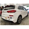 Image 14 : C6J -- 2018 HYUNDAI ELANTRA GT WHITE 191924 KMS