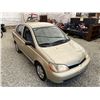 Image 10 : A12Z -- 2000 TOYOTA ECHO BEIGE 181561 KMS