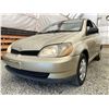 Image 2 : A12Z -- 2000 TOYOTA ECHO BEIGE 181561 KMS