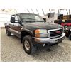 Image 9 : F1 -- 2004 GMC SIERRA 2500 GREY 267100 KMS