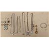Image 2 : 729 -- Necklaces, Bracelets, accesories.