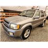 Image 3 : A10 --  2001 INFINITI QX4 GREY 316439 KMS