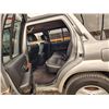 Image 50 : A10 --  2001 INFINITI QX4 GREY 316439 KMS
