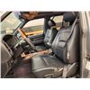 Image 57 : A10 --  2001 INFINITI QX4 GREY 316439 KMS