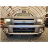 Image 5 : A10 --  2001 INFINITI QX4 GREY 316439 KMS