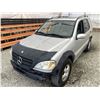 Image 4 : A12H --  2002 MERCEDES ML 320 SILVER 271,527 KMS
