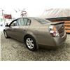 Image 20 : A12J --  2004 NISSAN ALTIMA S BROWN 227,171 KMS