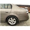 Image 25 : A12J --  2004 NISSAN ALTIMA S BROWN 227,171 KMS