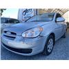 Image 2 : A12 T -- 2008 HYUNDAI ACCENT SILVER 243771 KMS