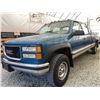 Image 2 : A12X --  1997 GMC K3500 Green 307064 KMS