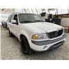 Image 9 : A2 --  1998 LINCOLN NAVIGATOR WHITE 358956 KMS
