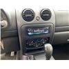 Image 52 : A8 --  2003 JEEP LIBERTY SILVER 275988 KMS