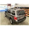 Image 22 : A6 --  2010 FORD ESCAPE XLT GREY 204863 KMS