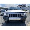 Image 5 : A12D --  2004 JEEP GRAND CHEROKEE SILVER 273925 KMS