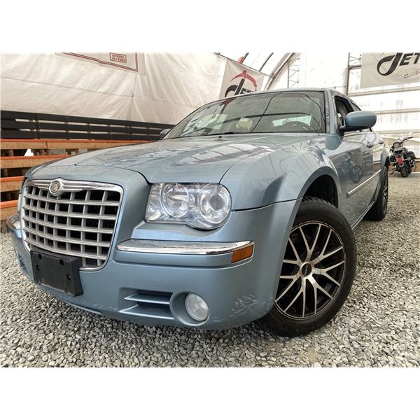 A4 --  2008 CRYSLER 300 BLUE 218818 KMS  "NO RESERVE"