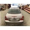 Image 19 : A12K --  2008 MERCEDES E320 BLUETEC BEIGE 229073 KMS